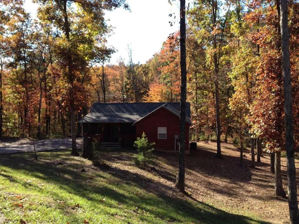 Gas Fireplace, Firepit, And Cedar Adirondack Chair Spencer Exterior foto